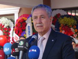 Arınç: "Tek suçumuz başörtüsünü savunmaktı"