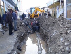 Bitlis'te sular çamurlu akıyor