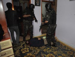 Torbacılara şafak baskını