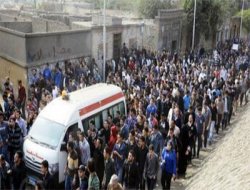 Mısırlı öğrenciler katledilen gencin cenazesinde buluştu