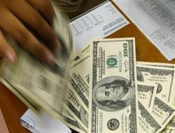 Dolar son üç haftanın zirvesinde