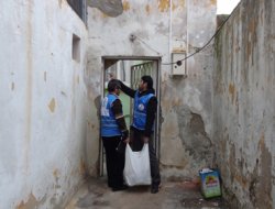 İzmir Umut Kapısı'nın yardımları devam ediyor