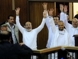 İhvan liderleri mahkemeye sevk edildi