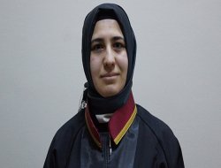 Aynı hakimden yine başörtülü avukat engellemesi