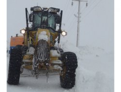 Şırnak-Cizre ve İdil-Midyat kara yolları ulaşıma kapandı