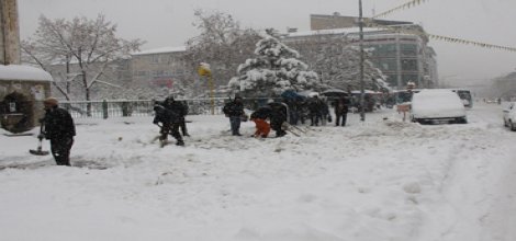 Okullar kar nedeniyle tatil