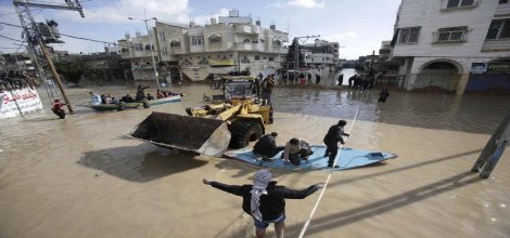 İsrail baraj kapaklarını açtı, Gazze sular altında!