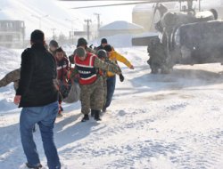Hamile kadını helikopterle kurtarma operasyonu