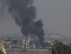 Halep'e sekiz varil bombası daha!