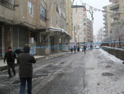 Çökme tehlikesi bulunan bina boşaltıldı