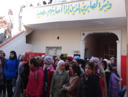 Suriyeli öğrenciler yardım bekliyor