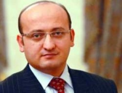 Başbakan'ın danışmanı operasyonu değerlendirdi!