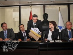 İzmir'in Yeni Gemileri İçin İhale Yapıldı