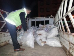 Tarsus'ta muhtaçlara odun ve et yardımı