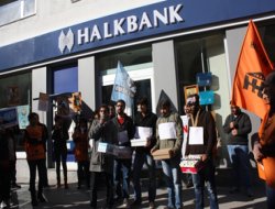 Halk Bankası önünde eylem yaptılar