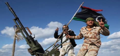 Libya'da silahlı milisler merkez bankasını kuşattı
