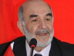 Ahmet Taşgetiren'in yeni adresi Star Gazetesi