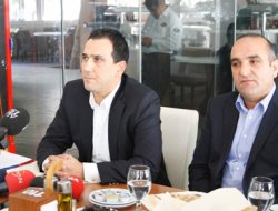 Memur-Sen'den AK Parti ve Cemaate uyarı