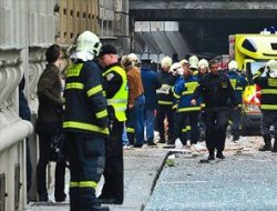 Filistin elçiliğinde patlama