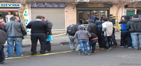 Diyarbakır'da çatışma: 3 yaralı