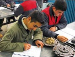 Meslek Liseli Öğrenciye Maaş Cazibesi!