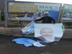 HÜDA PAR`ın yırtılan billboard afişlerine tepki