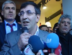 "Birileri milli iradenin üstünde olmaya çalışıyor''