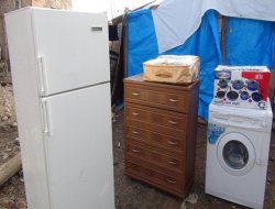 Çınar Şefkat der evi yanan aileye yardımda bulundu