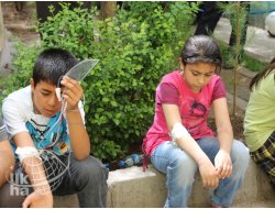 Diyarbakır'da Yüzlerce Öğrenci Sütten Zehirlendi(2)