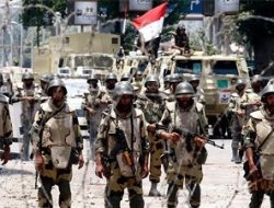 Mısır'da 5 polis öldürüldü