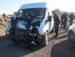 Siverek'te öğrenci servisi kaza yaptı: 5 yaralı