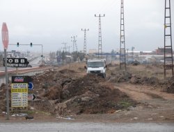 Yapılmayan yol Diyarbakırlıları mağdur ediyor