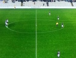 Dünya futbolunda tarihi protesto!