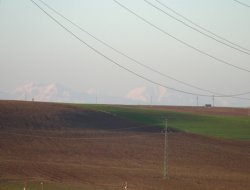 Çınar’da güneşli, fakat soğuk bir hava var