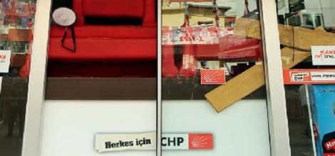 CHP'liler parti binasını işgal etti!