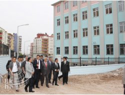 Vali Turhan Okul İnşaatlarını Denetledi