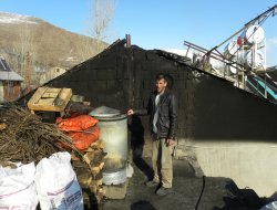 Bacadan Çıkan Kıvılcım Çatı Katını Yuttu