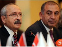 Kılıçdaroğlu Tekin'in İstifasını Kabul Etti