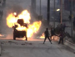 Cizre'de Polis Aracının Zor Anları