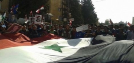 Qamışlo’da Beşşar Esed’e destek gösterisi!