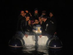 Ege Denizi'nde Kaçak Göçmenler Yakalandı