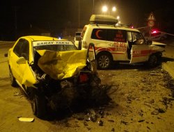 Kaza Yapan Ambulansın İmdadına Yine 112 Yetişti