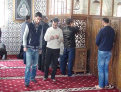 Veysel Karani Türbesi'ne Ziyaretçi Akını