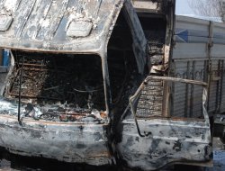 Ağrı'da bir araç daha yakıldı