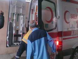 Önce babasını ardından da kendini bıçakladı