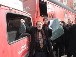 "BDP Saadet Partisi seçim araçlarına saldırdı"