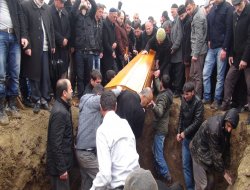 Demir ailesi toprağa verildi