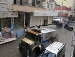 Silopi'de Kadınlar Günü programı sonrası olaylar çıktı