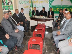 HÜDA-PAR' a ziyaretçi akını devam ediyor