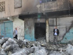 Molotof isabet eden işyeri yandı